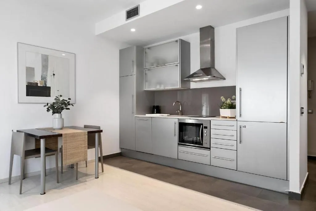 Fisa Rentals Gran Via Apartments Barcellona