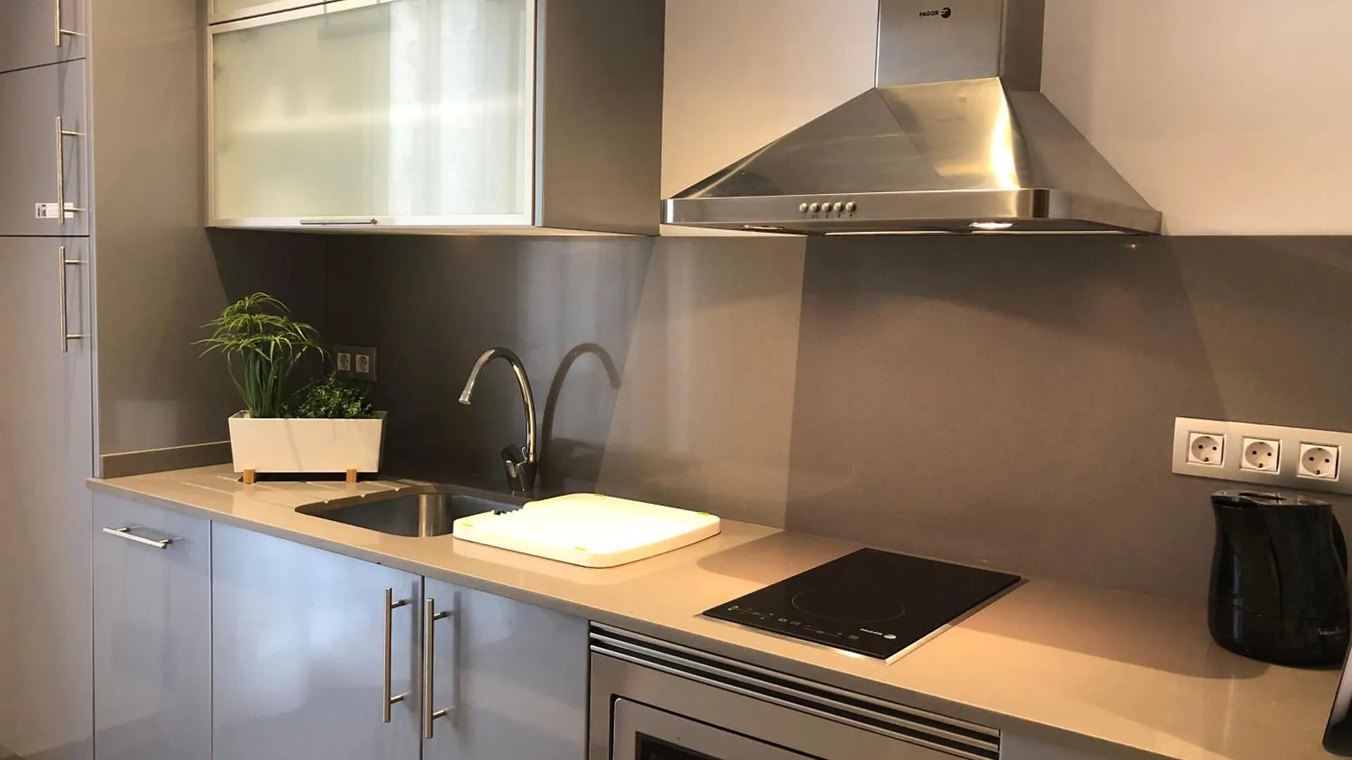 Fisa Rentals Gran Via Apartments Barcelona Spanyolország