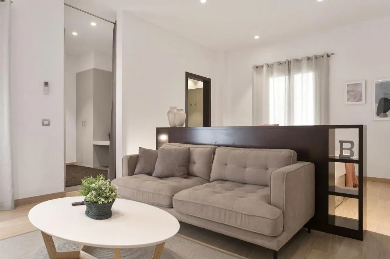 Fisa Rentals Gran Via Apartments Barcelona 0*,  Spanyolország