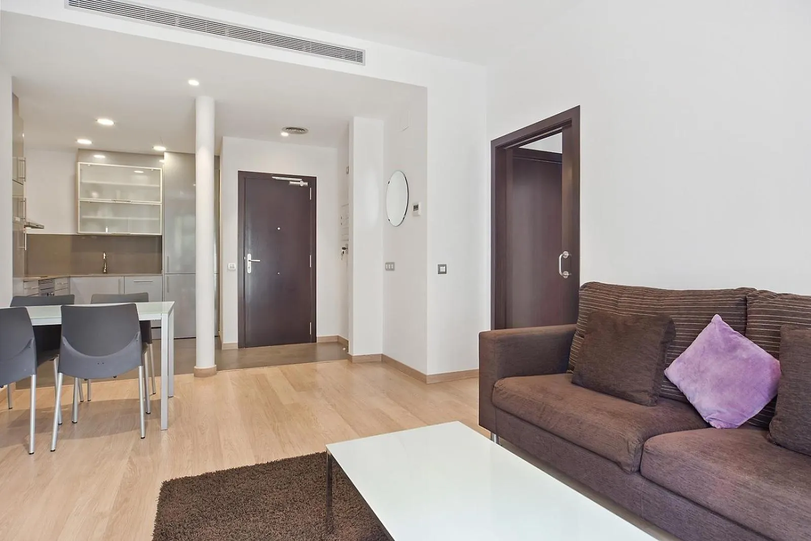 Fisa Rentals Gran Via Apartments Barcelone